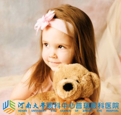 家長(zhǎng)朋友們，孩子斜弱視年齡越大越難治!