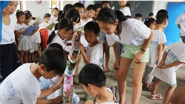 豫愛家園留守兒童素質(zhì)拓展訓練營第二天