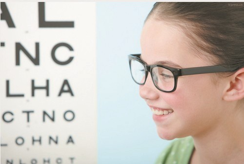 醫(yī)學(xué)驗(yàn)光與電腦驗(yàn)光，哪個(gè)好