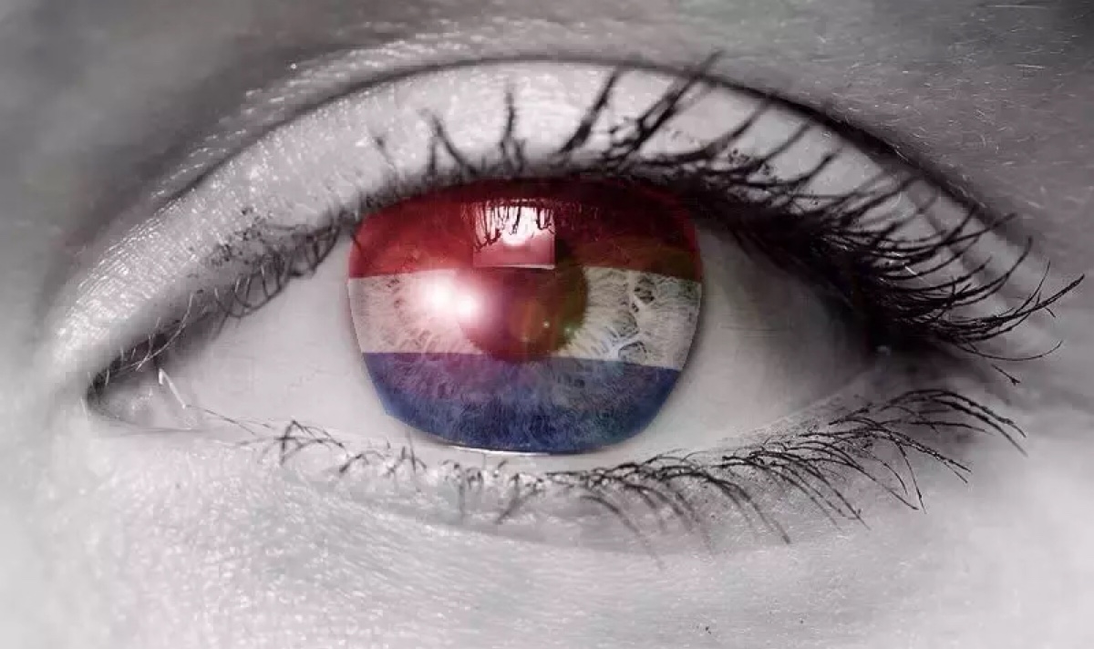 “美瞳”納入醫(yī)療器械監(jiān)管，購(gòu)買需謹(jǐn)慎