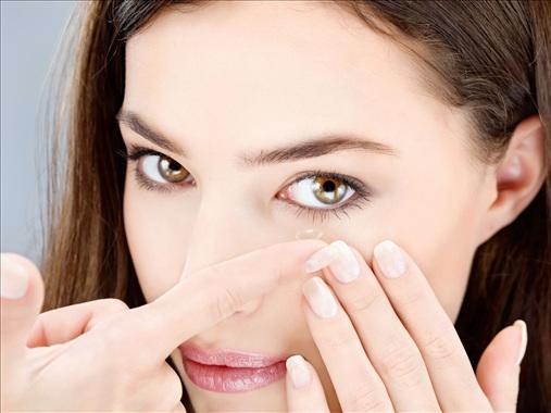 隱形眼鏡讓你不適？這個方法能解決！