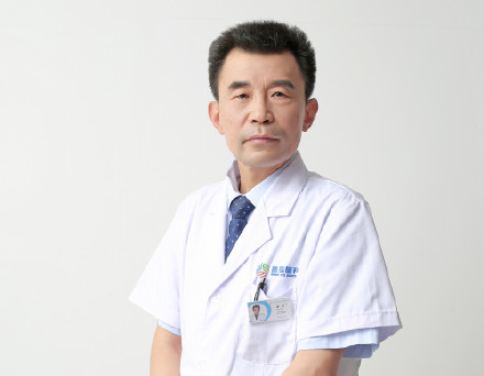 白領(lǐng)一族經(jīng)常面對(duì)電腦，可以做近視手術(shù)嗎？