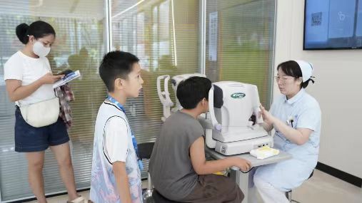 鄭州普瑞眼科醫(yī)院"陶出睛彩·樂享視界"親子嘉年華